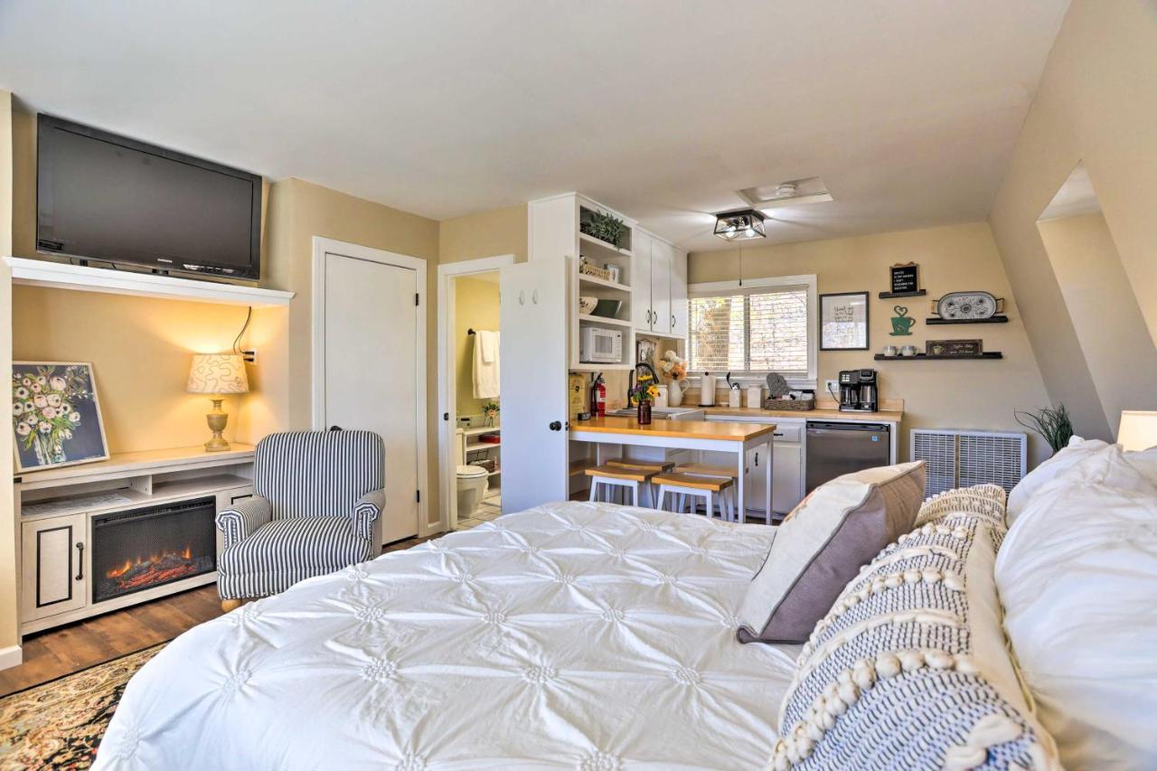 Lake Arrowhead Studio With Private Hot Tub! Luaran gambar