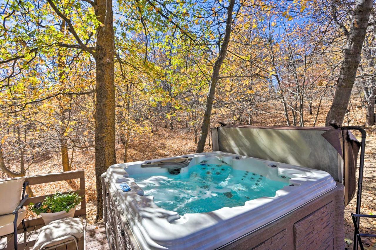 Lake Arrowhead Studio With Private Hot Tub! Luaran gambar